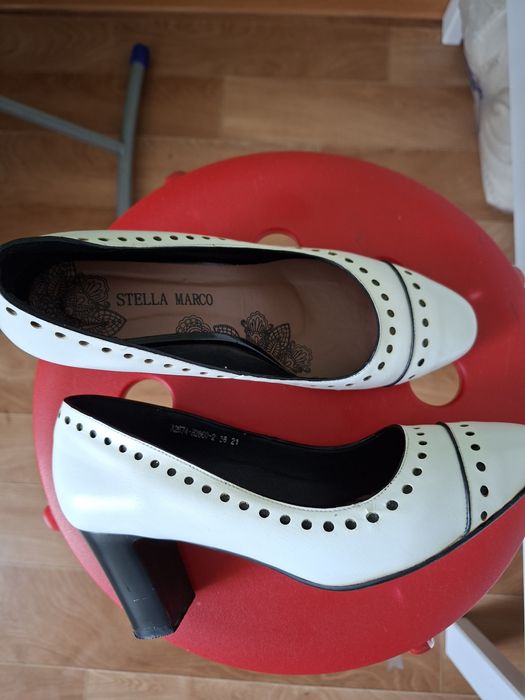 Пролам туфли белые