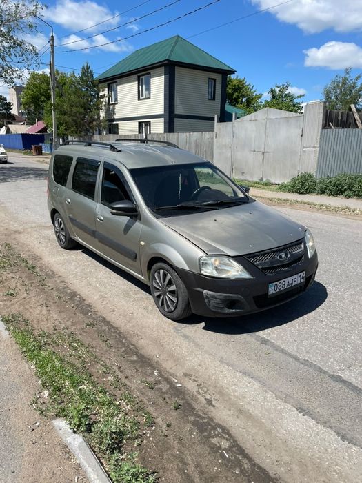 Продам ларгус машина