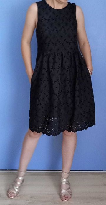 Rochie din material dantelat, marime L (38-40), impecabila!