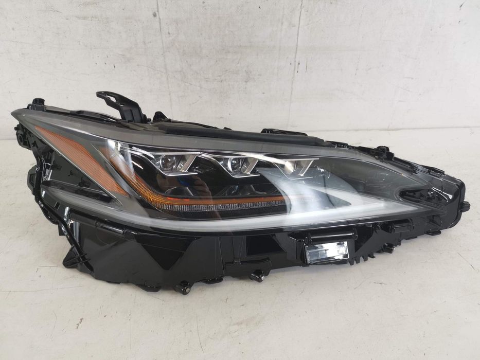 Фар Дясно Пълен Лед Лексус ЕС 7 ХЗ10 / Far Dqsno Pulen Led Lexus ES 7