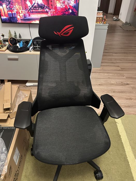 NOU-Scaun gaming ASUS ROG Destrier Core