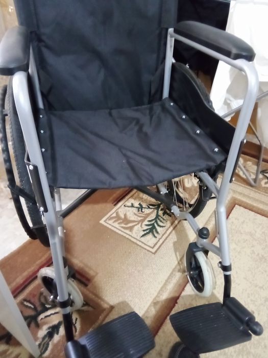 Инвалидная коляска прогулочная