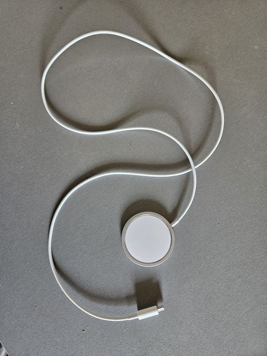 Безжично зарядно usb-c