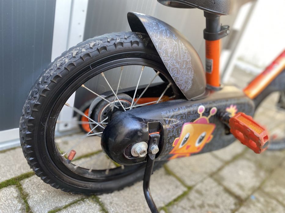 Bicicletă copii B’Twin 14” cu roți ajutătoare – stare bună