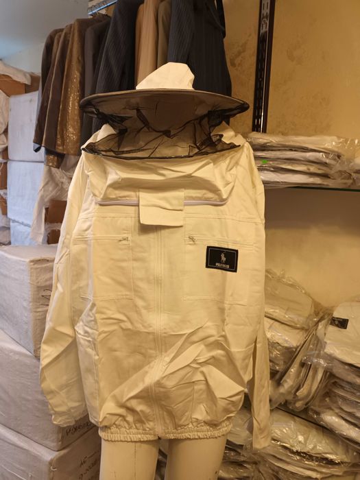 Продавам  печиларски костюми уакита и панталони