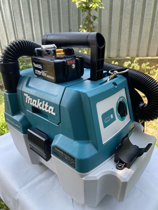 Makita Aspirator DVC 750L Brushless Ca nou! 6 Ah
