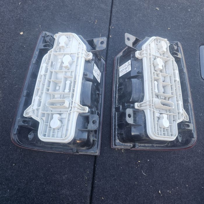 Стопове за  VW CADDY  ляв и десен