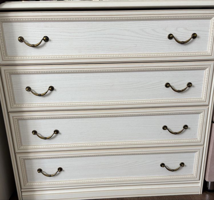 Продам спальный гранитур Шатура