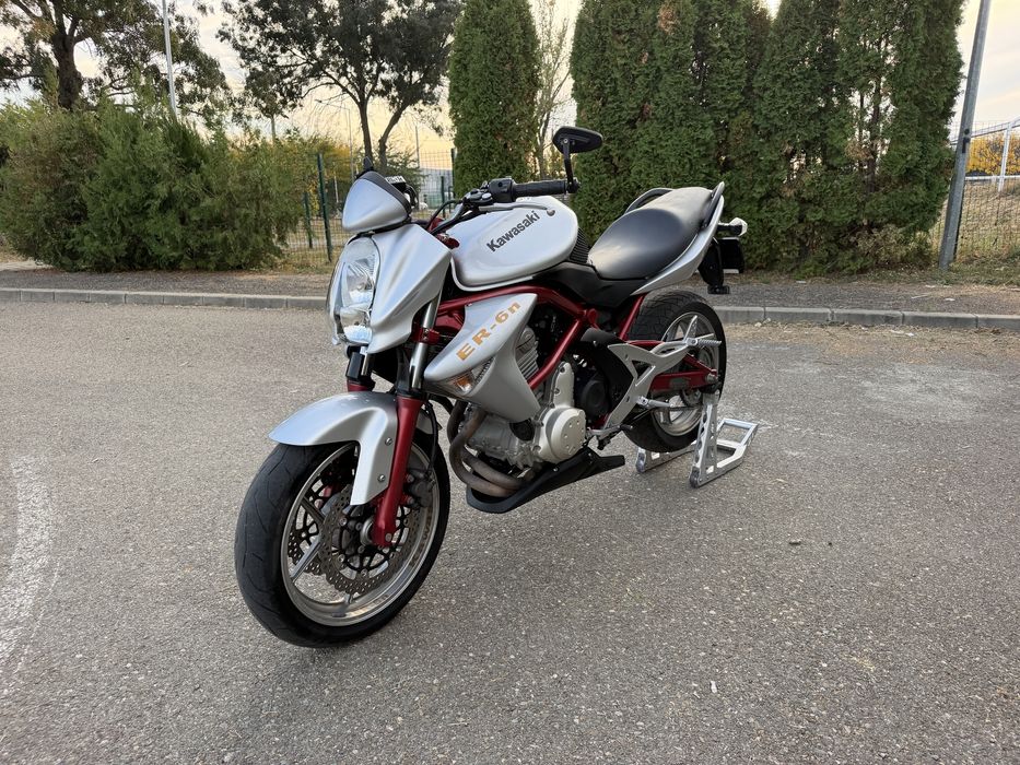 Kawasaki ER-6N 650 ( fabricatie 2009 ) Se poate limita A2