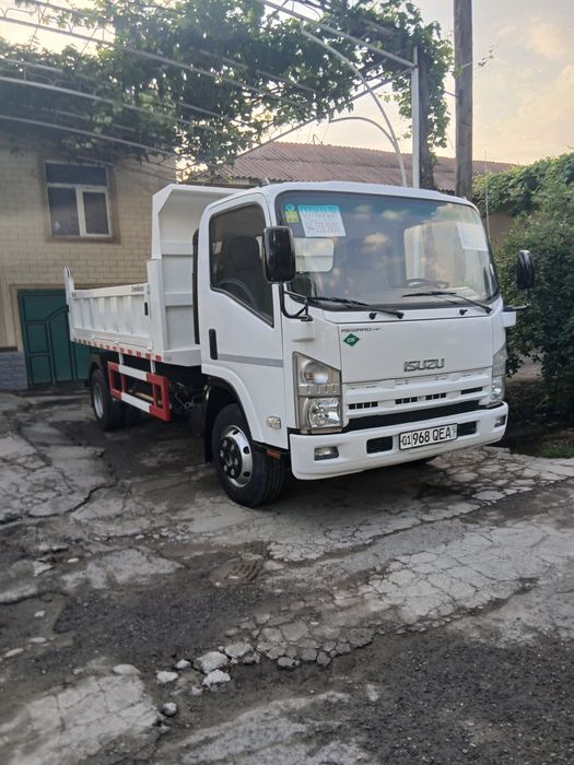 Исузи. Самсвал 2011