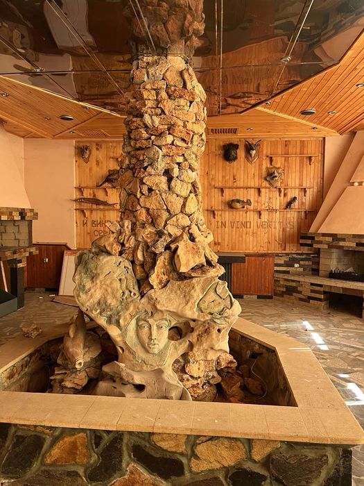 Къща и търговски обект в град Белене