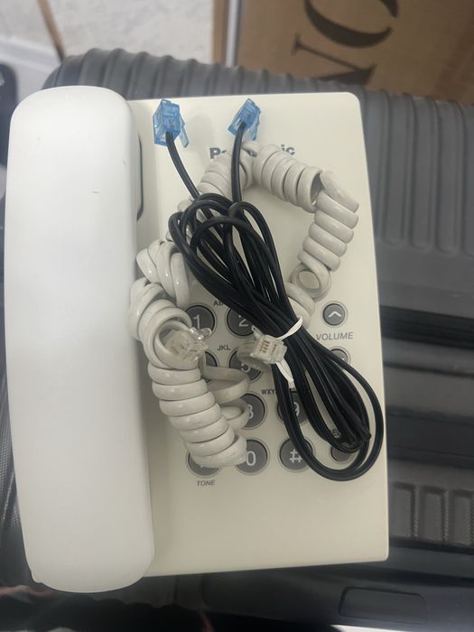 Стационарный телефон Panasonik -KX -TS2350RUW. производство Малайзия