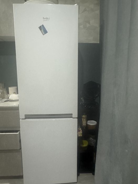 Продам холодильник