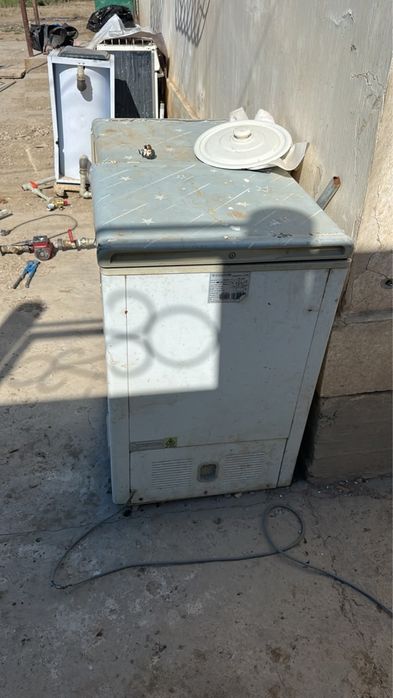 Продам морозильник рабочи