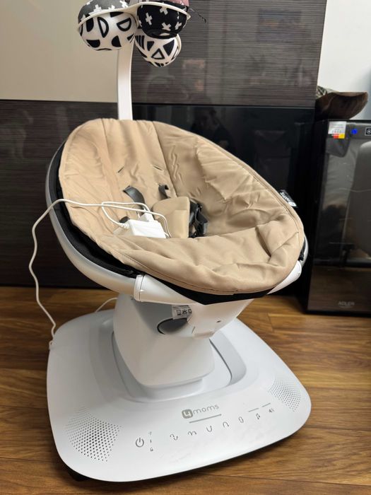 Електрическа бебешка люлка mamaRoo 5.0 , бежова