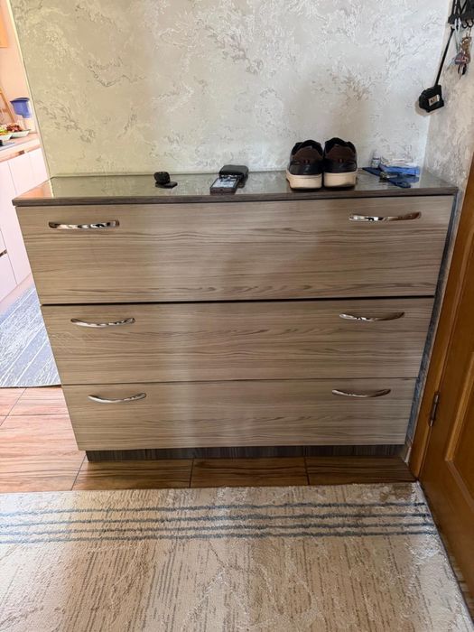 Продам шкаф для обуви