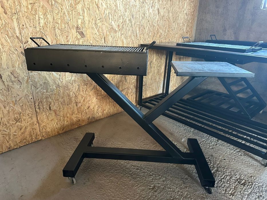 Gratar cu blat . 1100 lei