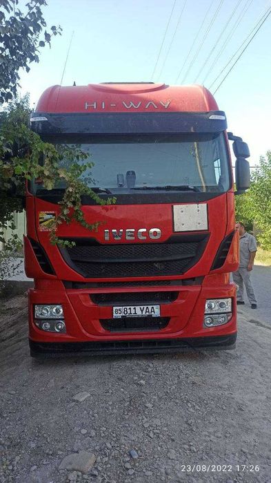 продаться Фура IVECO