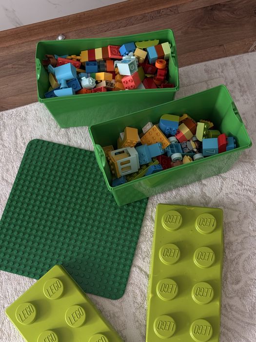 Продаю лего стоимости на 100 к ,оригинал , до 2,5 лет