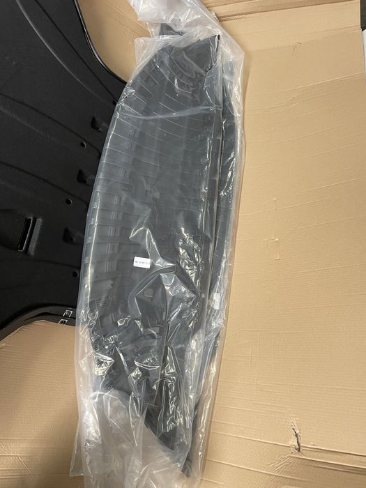 Carenaj roata scut motor Audi A8 4h D4