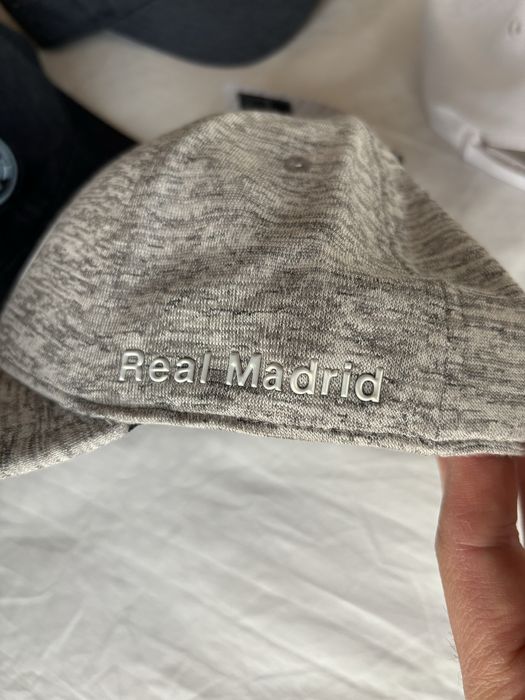 Чисто нови шапки на Реал Мадрид