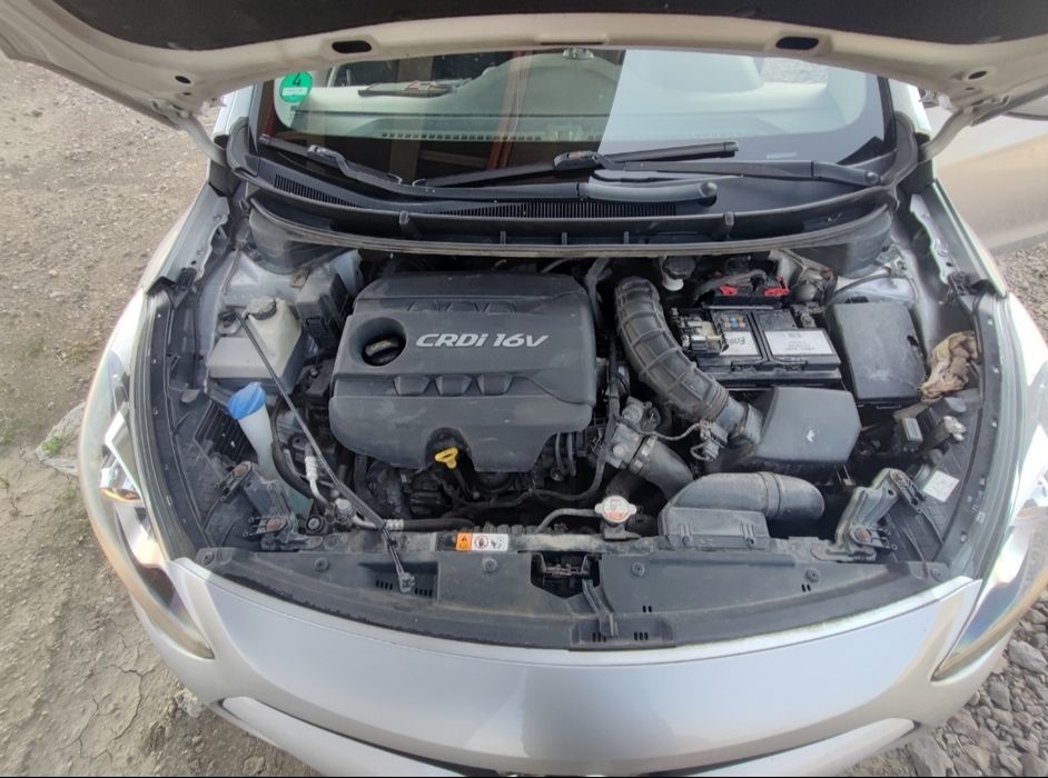 Hyundai i30  1.4D - accept unele variante