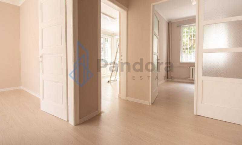 Дава се под наем Тристаен апартамент в София, Център - 83 кв.м за 600 € - Снимка #7