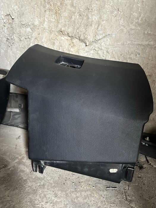 Бардачок на бмв Е34