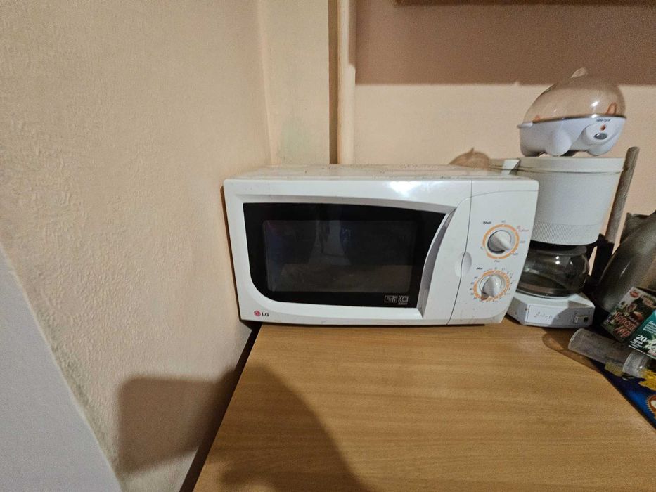 Хладилника,Печка,МикровълноваВА,Бяла техника