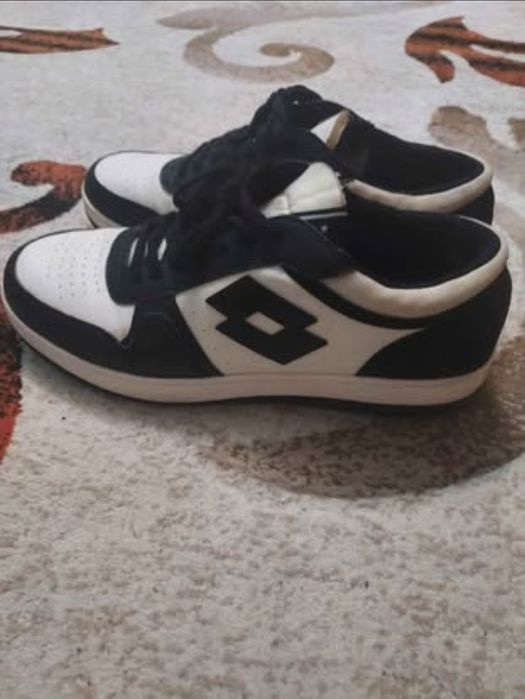 - Vand Adidași Bărbați Lotto Casual Alb / Negru