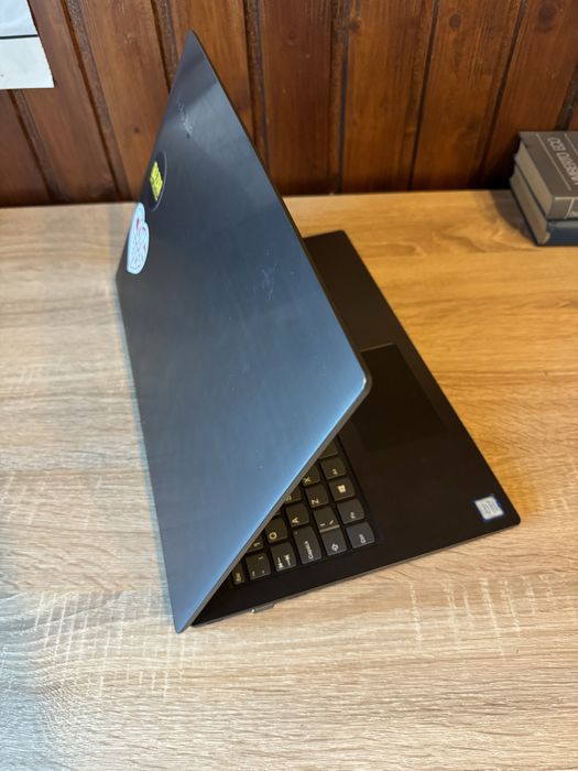 Laptop Lenovo, procesor Intel Core i5