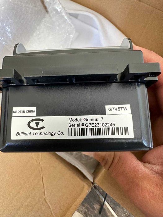 kupyurapriyomnik genisus 7 xama pulni oladi  Купюроприемник генисус 7