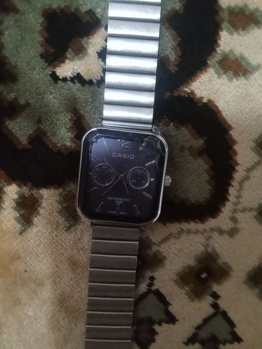 Продам часы подзолоточный