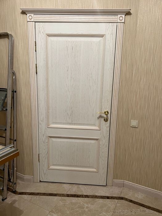 Продам двери в хорошем состоянии