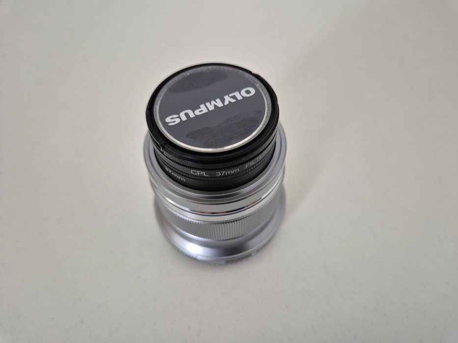 Обектив Olympus 45mm F1.8