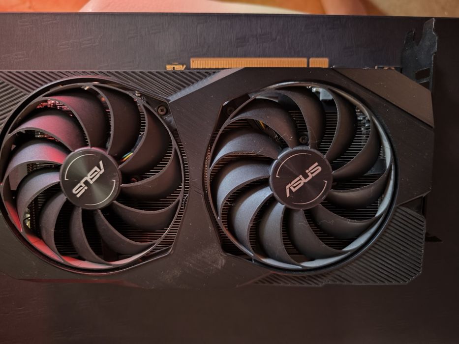 Видеокарта AMD Radeon 5500xt