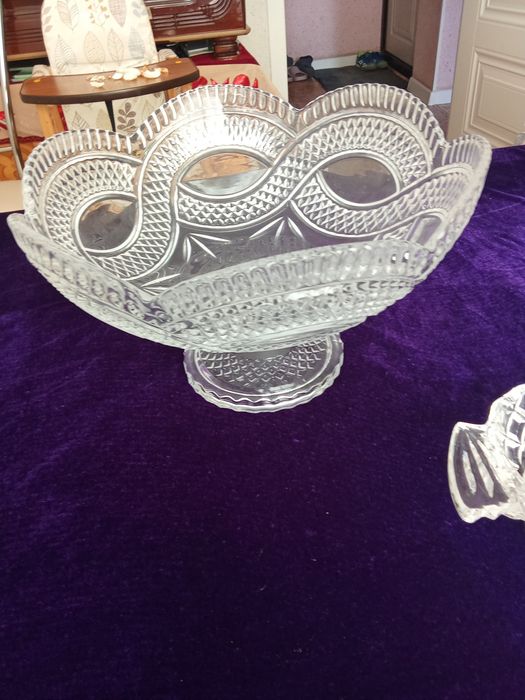 Ваза,Салатница-хрусталь-1000тг