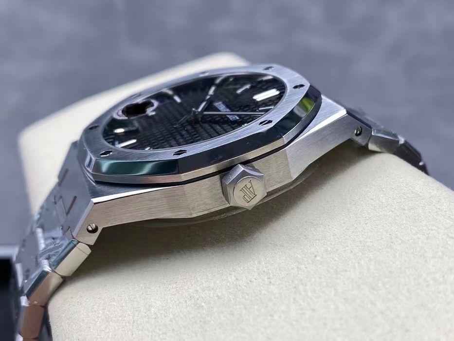 Часы AP Royal Oak 15500