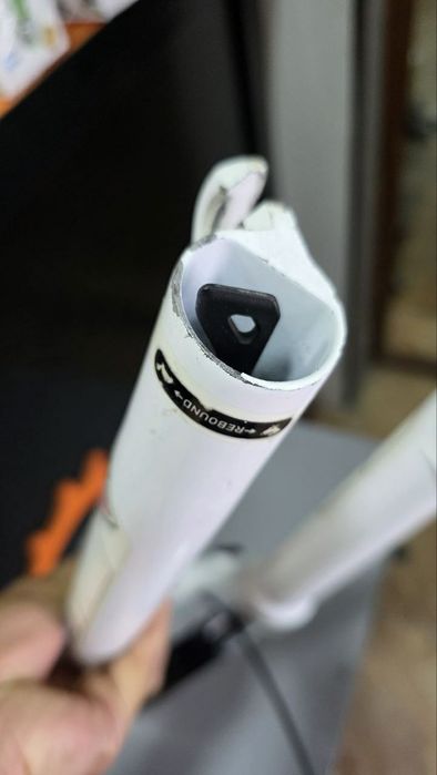 Продам или обменяю оригинал вилку Rock Shox (26) XC 30 Turn key