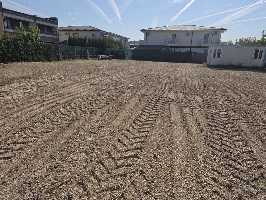 Teren de inchiriat in Otopeni ,acces DN1,Centura București, parcare mașini,Rent-a-car.