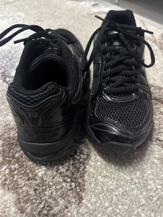 ASICS Kayano 14