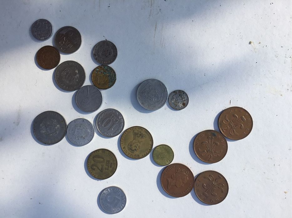 Ceas de dama Lorus japan si monede romanesti vechi pret bun