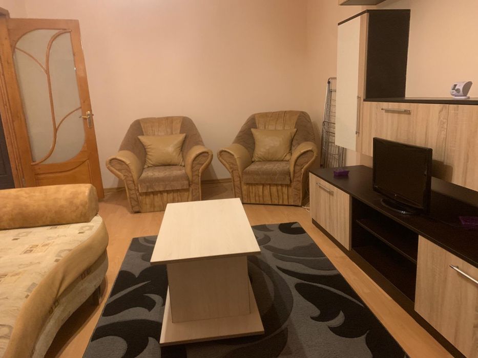 Apartament cu 3 camere Călărași -Viziru