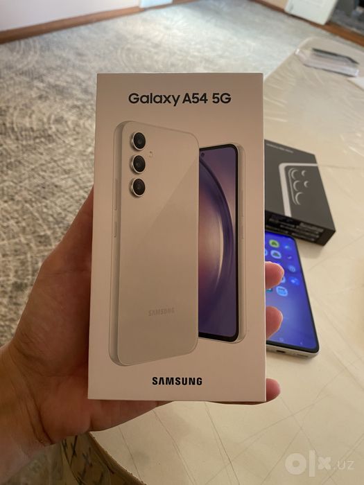 Samsung Galaxy A54 5G — 128 ГБ отличное состояние