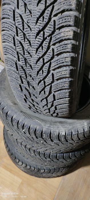 Продам шины почти новые