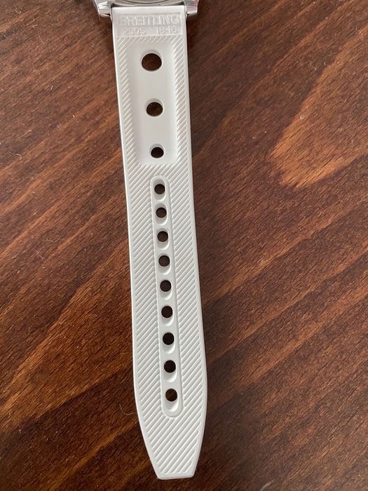 Оригинална каишка за Breitling Superocean 36