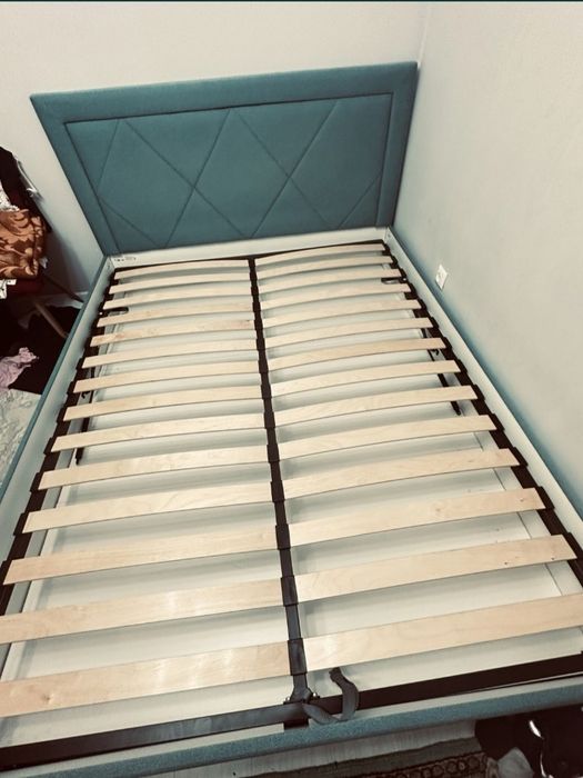 Продам кровать двухспальная