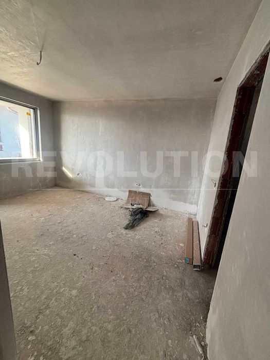 Двуетажна къща в с. Гурмазово