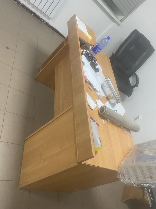 Срочно продается стол