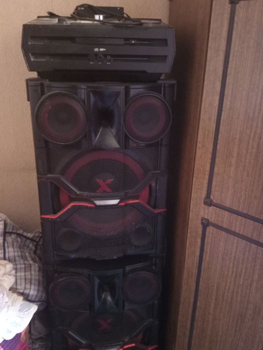 Калонки и сверхмощная минисестема с диджейскими эффектами